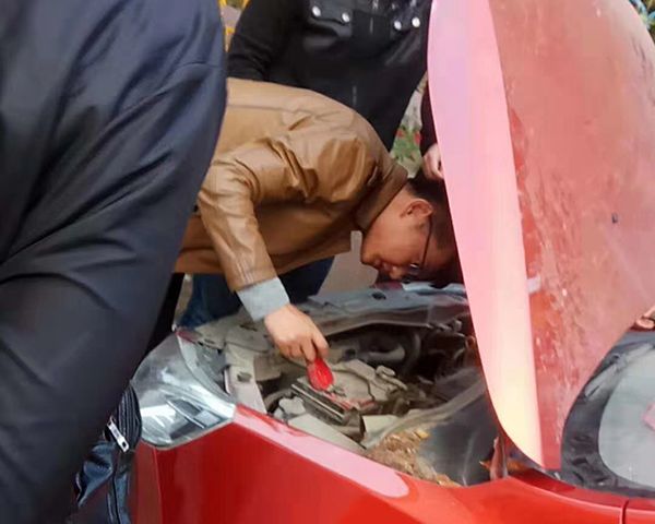 凉山学配汽车遥控钥匙